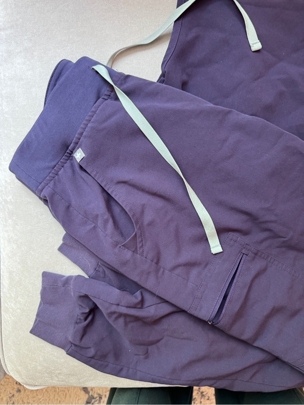 Figs Deep Purple V‑Neck Scrub Top - Picture 2 of 4